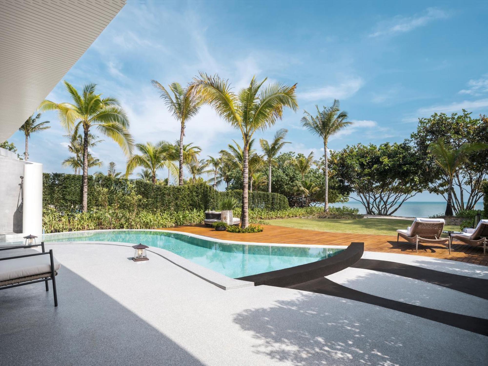 Poolvilla zum Meer mit 2 Schlafzimmern und kostenlosen Seetransfers ab Phuket oder Krabi